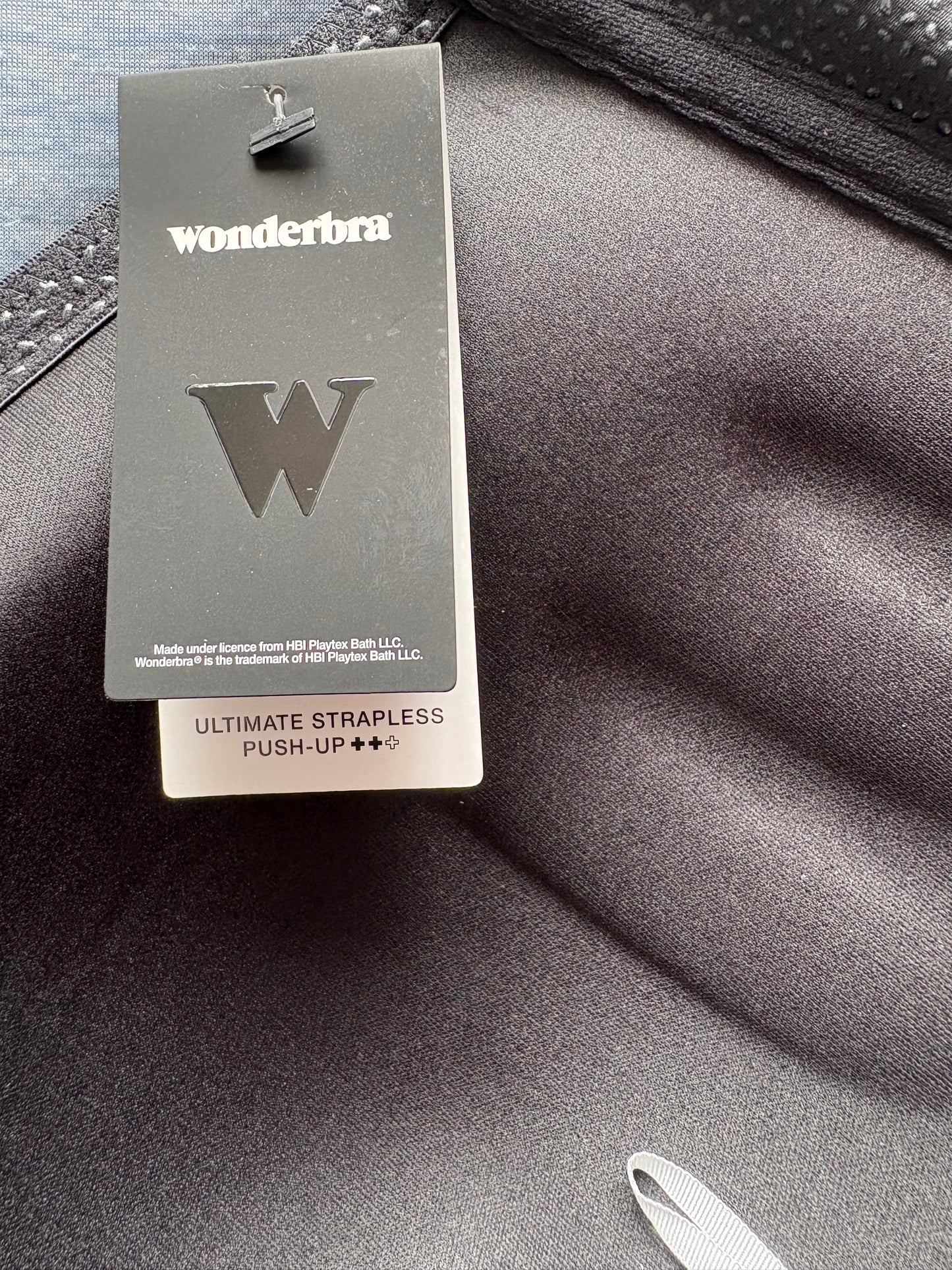 Wonderbra Ultimate Strapless Push Up Bra Colour Black Size 32F