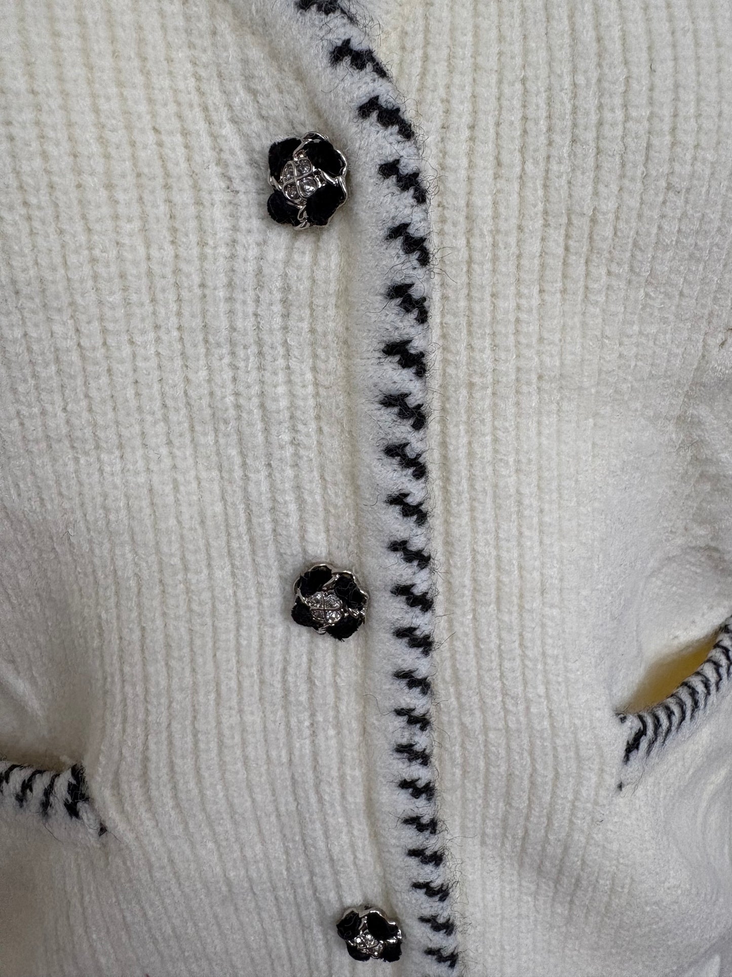 Studio Elegance Knitted lounge Set Colour Cream/Black One Size 8-16