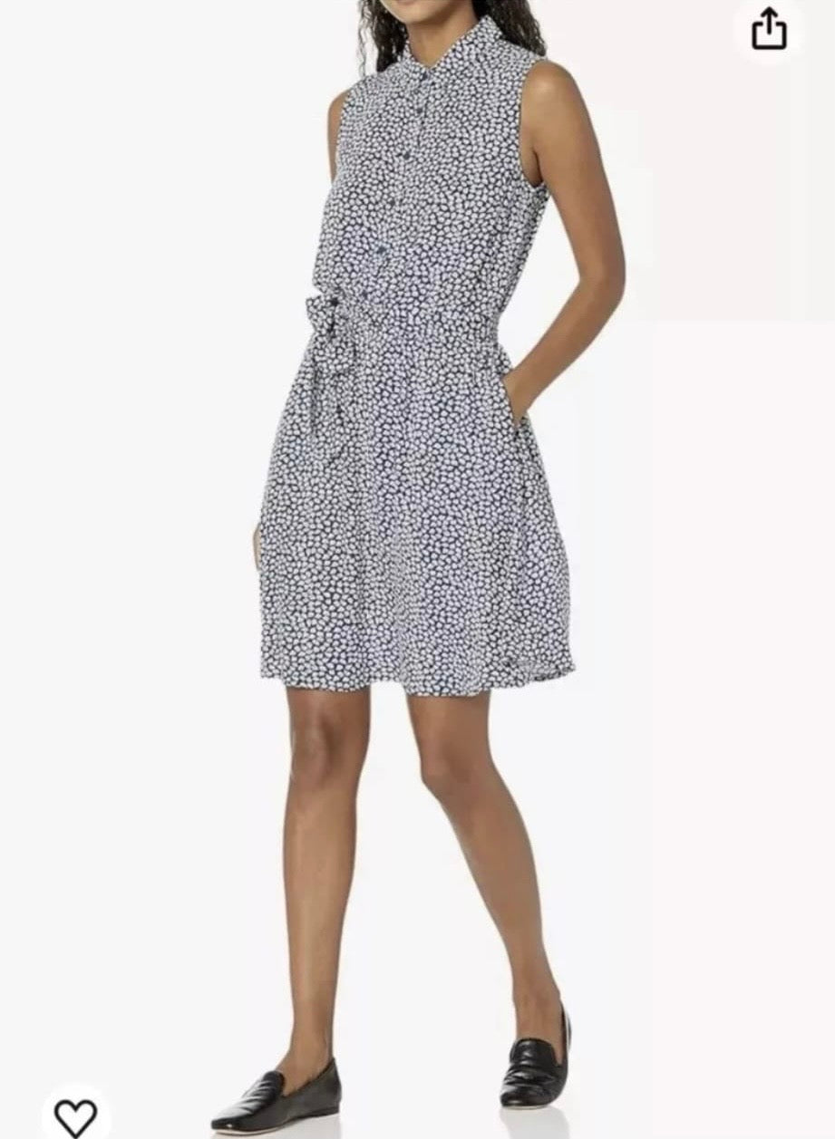 Amazon Essentials Women's
Sleeveless Woven Shirt Dress Colour Navy/White Petal Size XXL