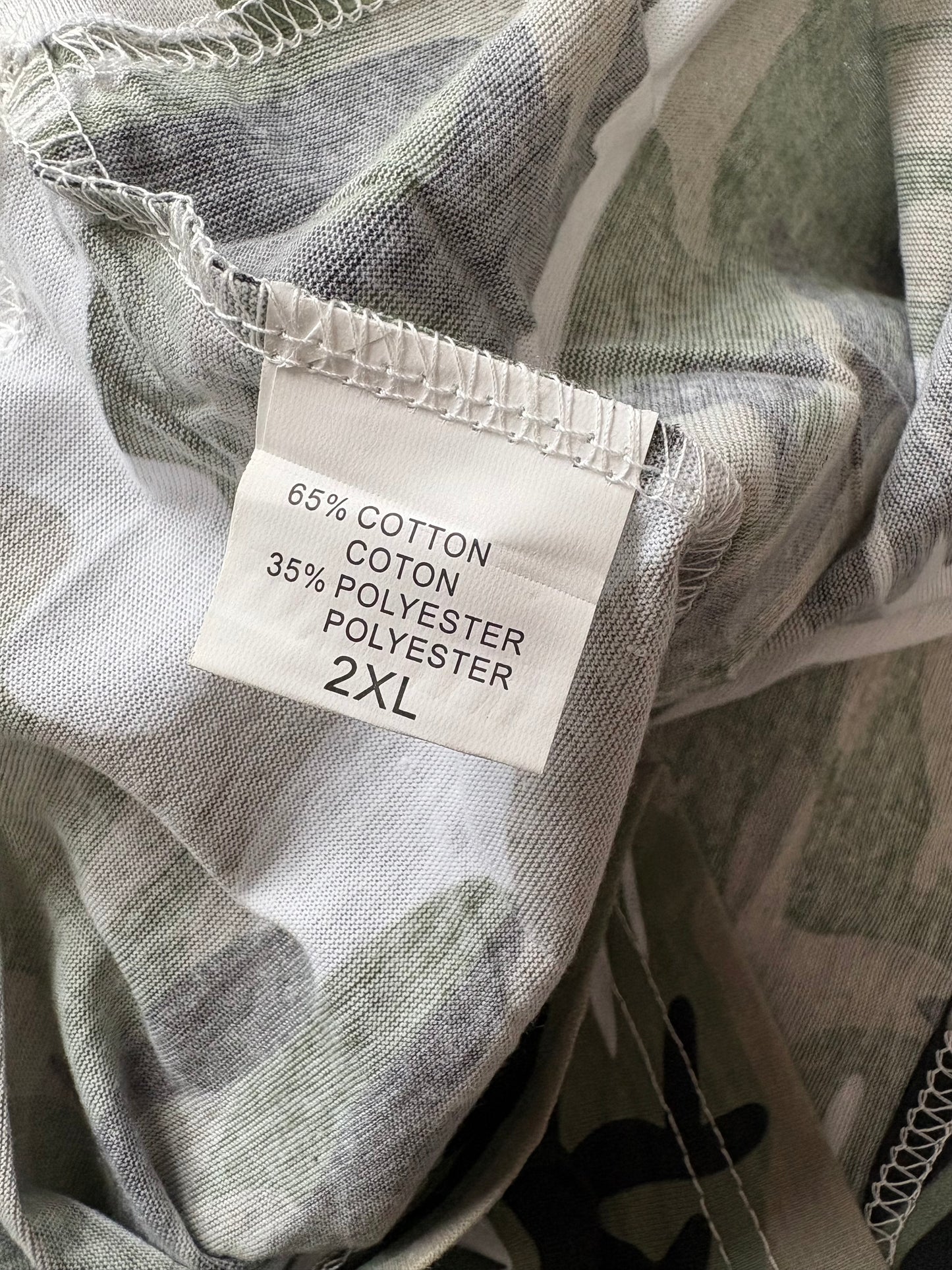 Max Men Collection Short Sleeve
Camo T-Shirt Colour Khaki/White Camo Size XXL