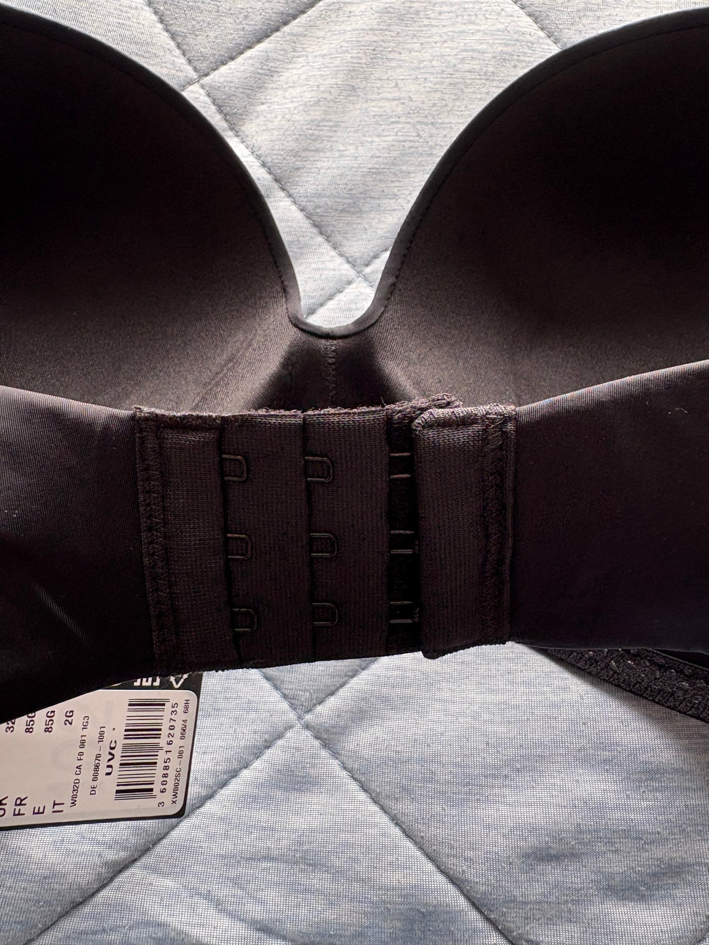 Wonderbra Ultimate Strapless Push Up Bra Colour Black Size 32F