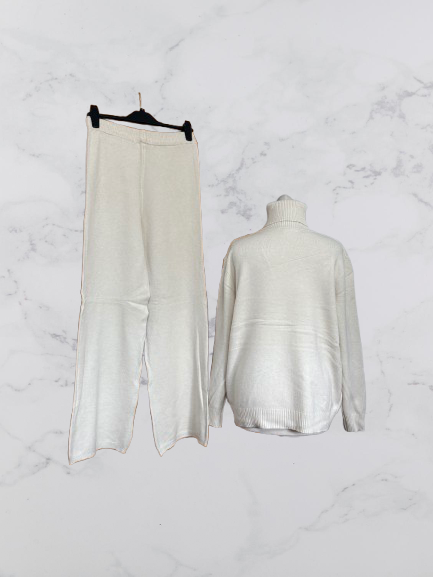 PPT Style Knitted lounge Set Colour Cream One Size 8-16