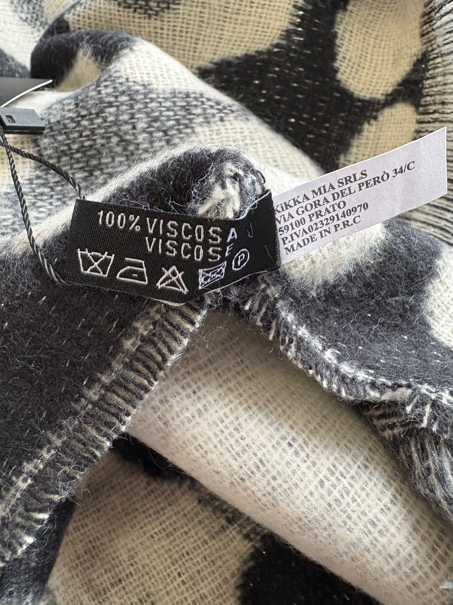 Martissima By Marta Marzotto Supersoft Scarf/Shawl Colour Black/Cream One Size