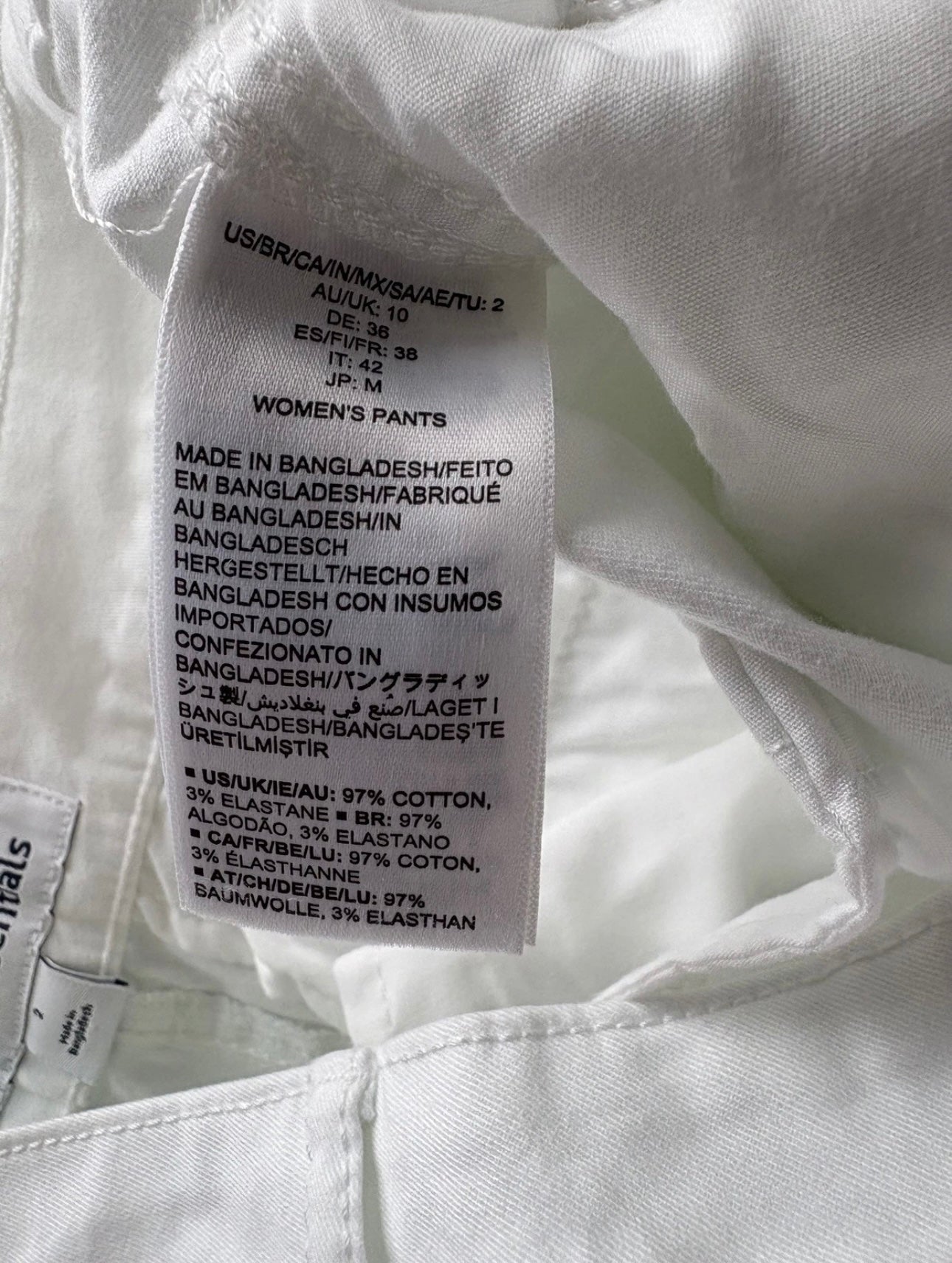 Amazon Essentials straight leg jeans Colour White Size 10