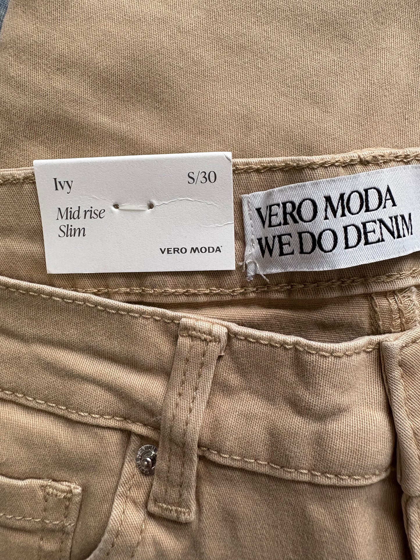Vero Moda Ivy Cargo Trousers Colour Nomad Size S
