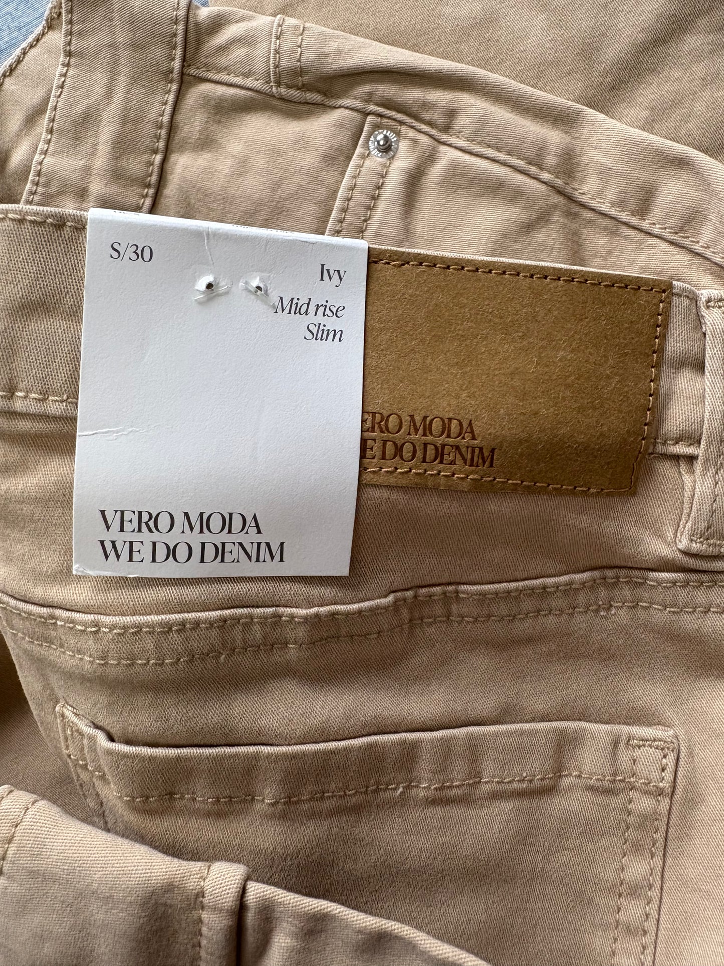 Vero Moda Ivy Cargo Trousers Colour Nomad Size S