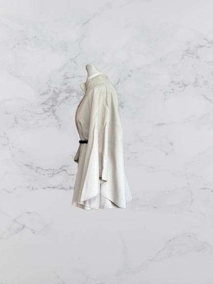 Made In Italy New Collection Belted Poncho Colour Cream One Size 8-14 belted, up to 24 unbelted