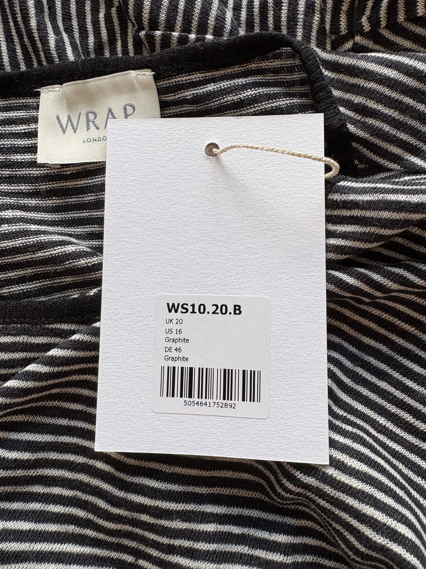 Wrap London Linen 3/4 Sleeve Top Colour Graphite Size 20