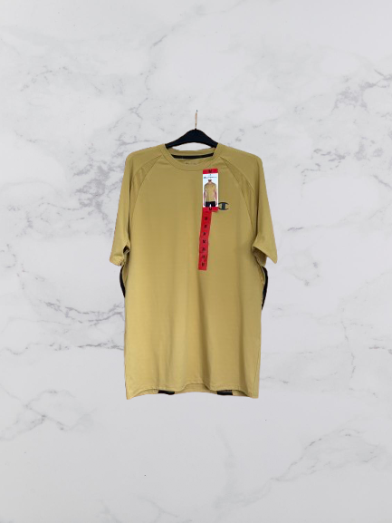 Champion Short Sleeve T-Shirt Colour Gold Chain Size M