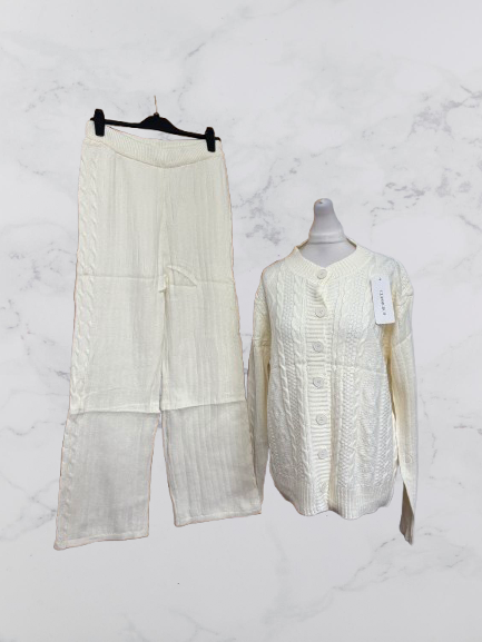 Classic&Co Knitted Lounge Set Colour Cream One Size 8-16