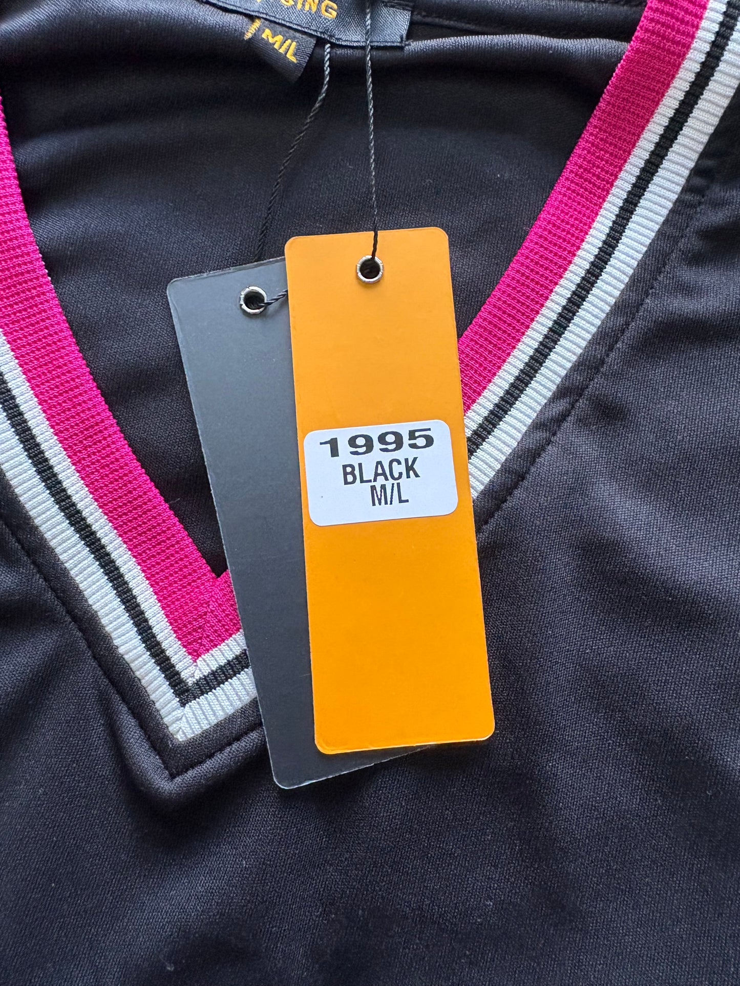 Rising V Neck Short Sleeve T-Shirt Colour Black Size M/L One Size 10-16