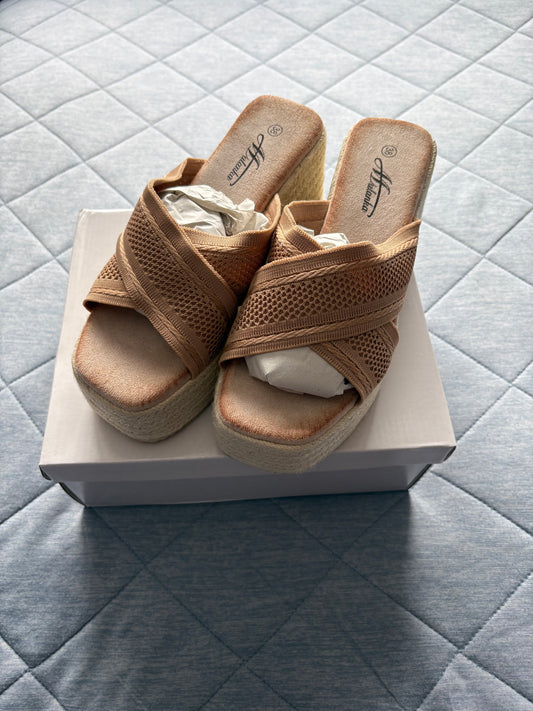 Mulanka Wedge Sandals Colour Khaki Size 38 UK Size 5