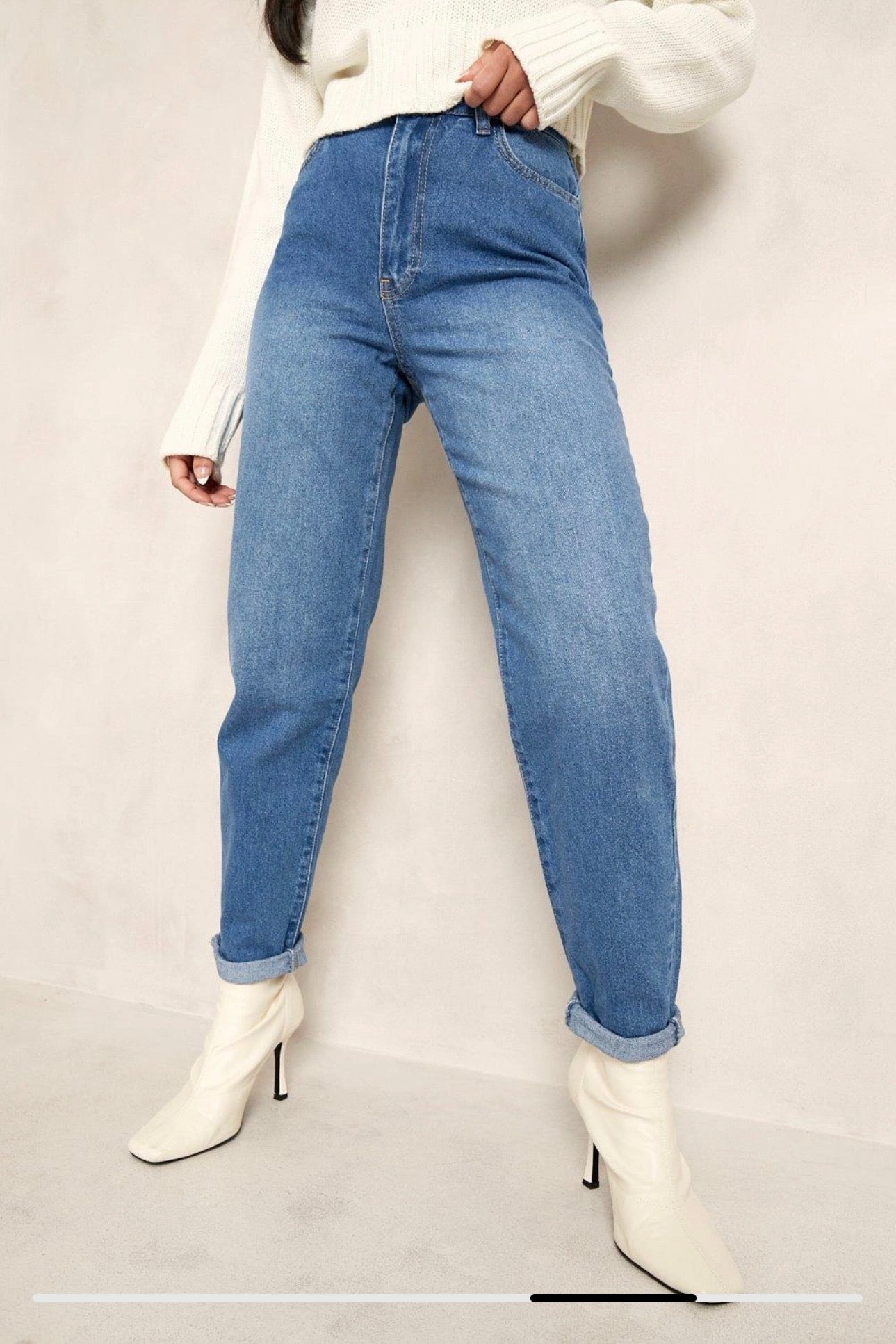 Boohoo High Waist Mom Jeans Colour Mid Blue Size 14