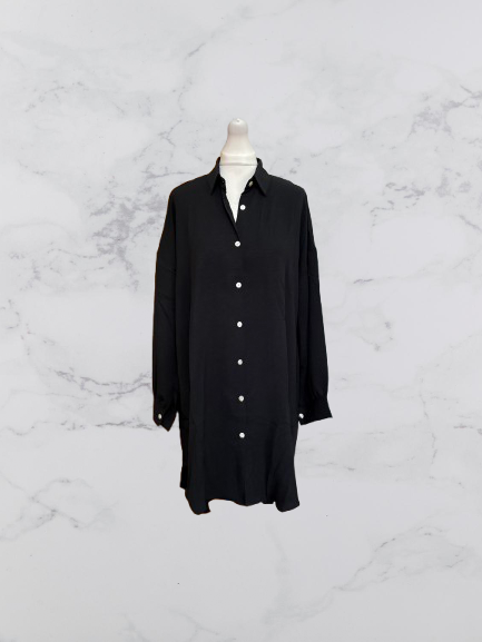 World Fashion Long Sleeve Hi-Lo Hem Shirt Colour Black Size XL (One Size 12-24)