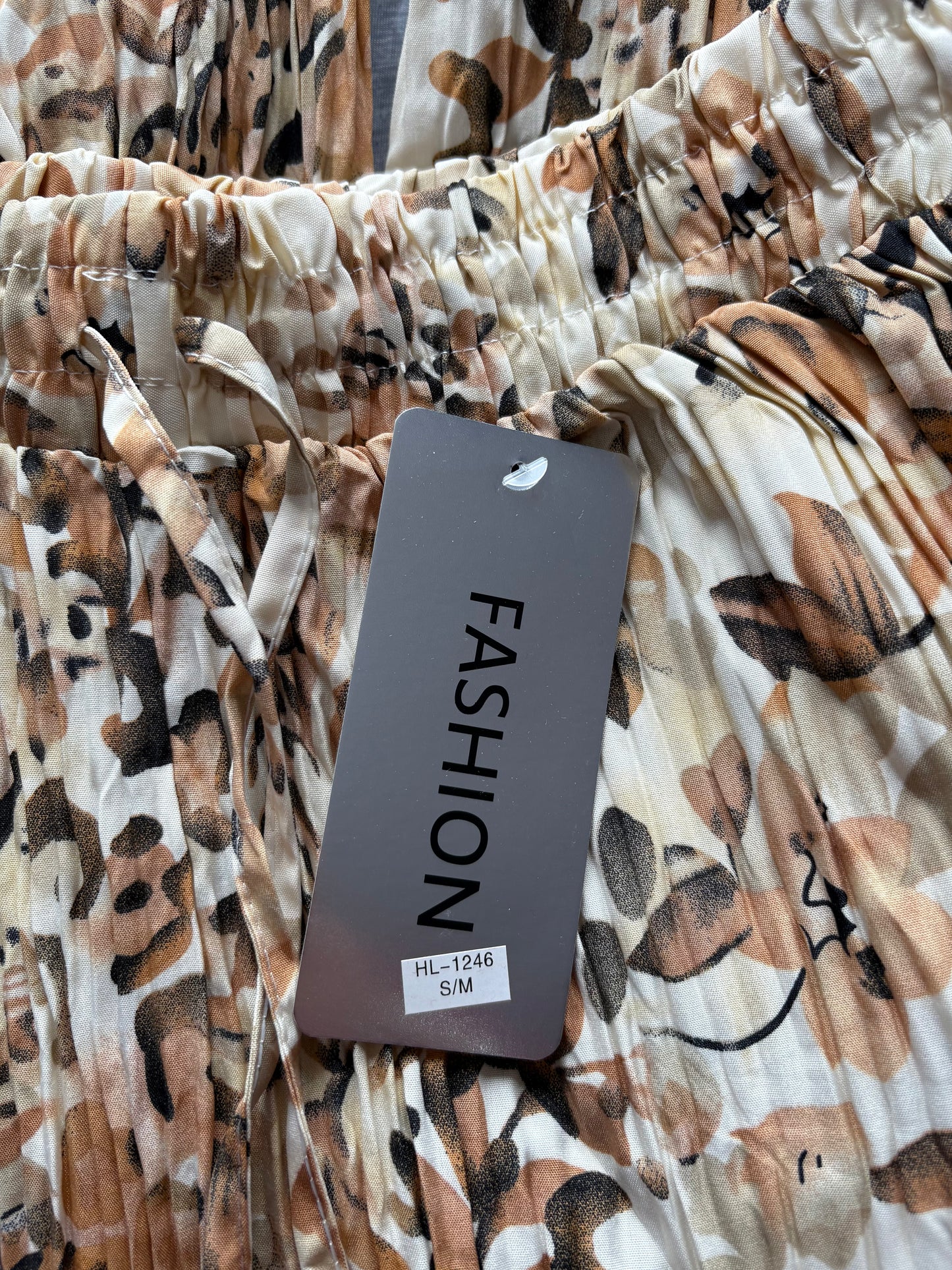 Fashion wide leg crinkle trousers Colour Cream/ brown Size S/M