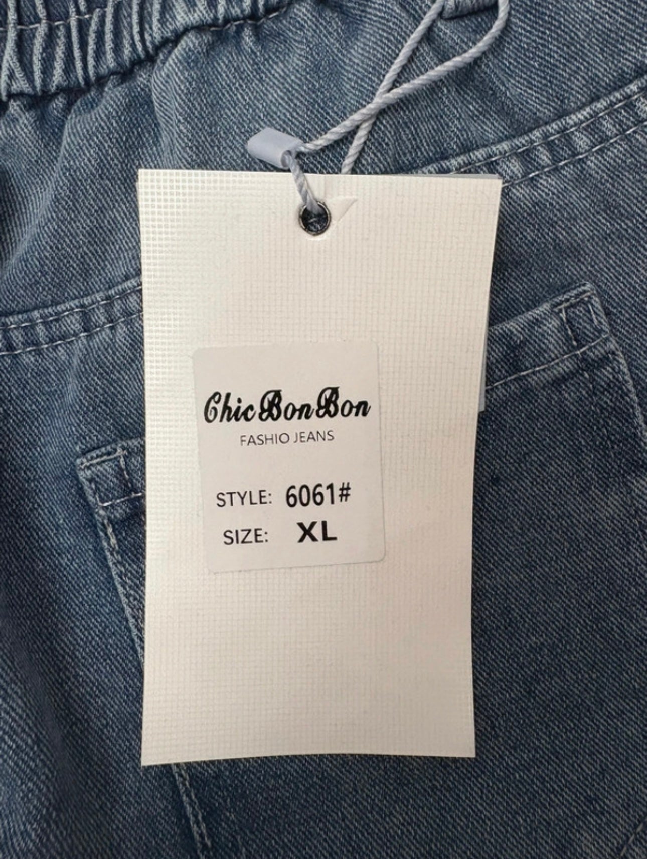 Chic BonBon Straight Leg Jeans Size XL Colour Blue