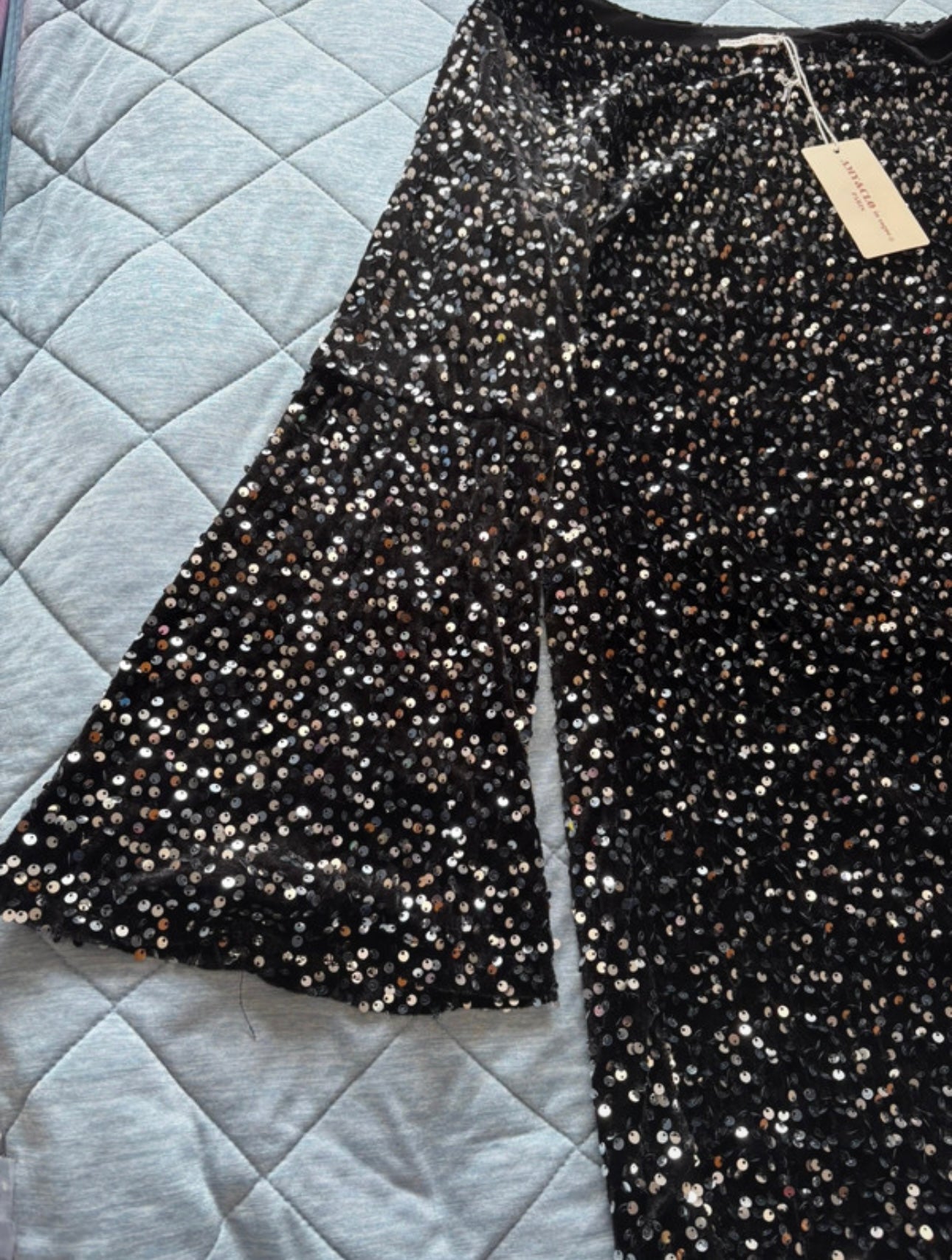 Amy & Clo in Vogue Long Sleeve Velvet Sequin Dress Colour Black One Size 10-18