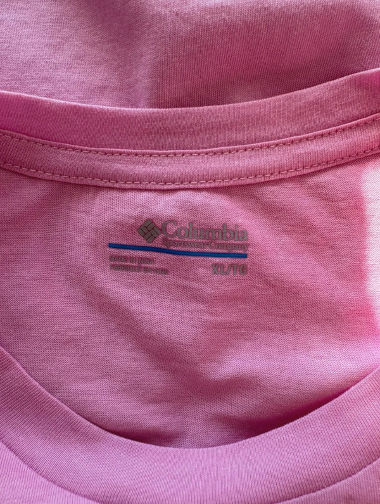 Columbia Short Sleeve T-Shirt Colour Cosmos Size XL