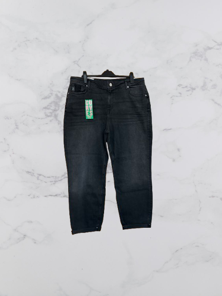 River Island High Rise Mom Jeans Colour Black Size 20