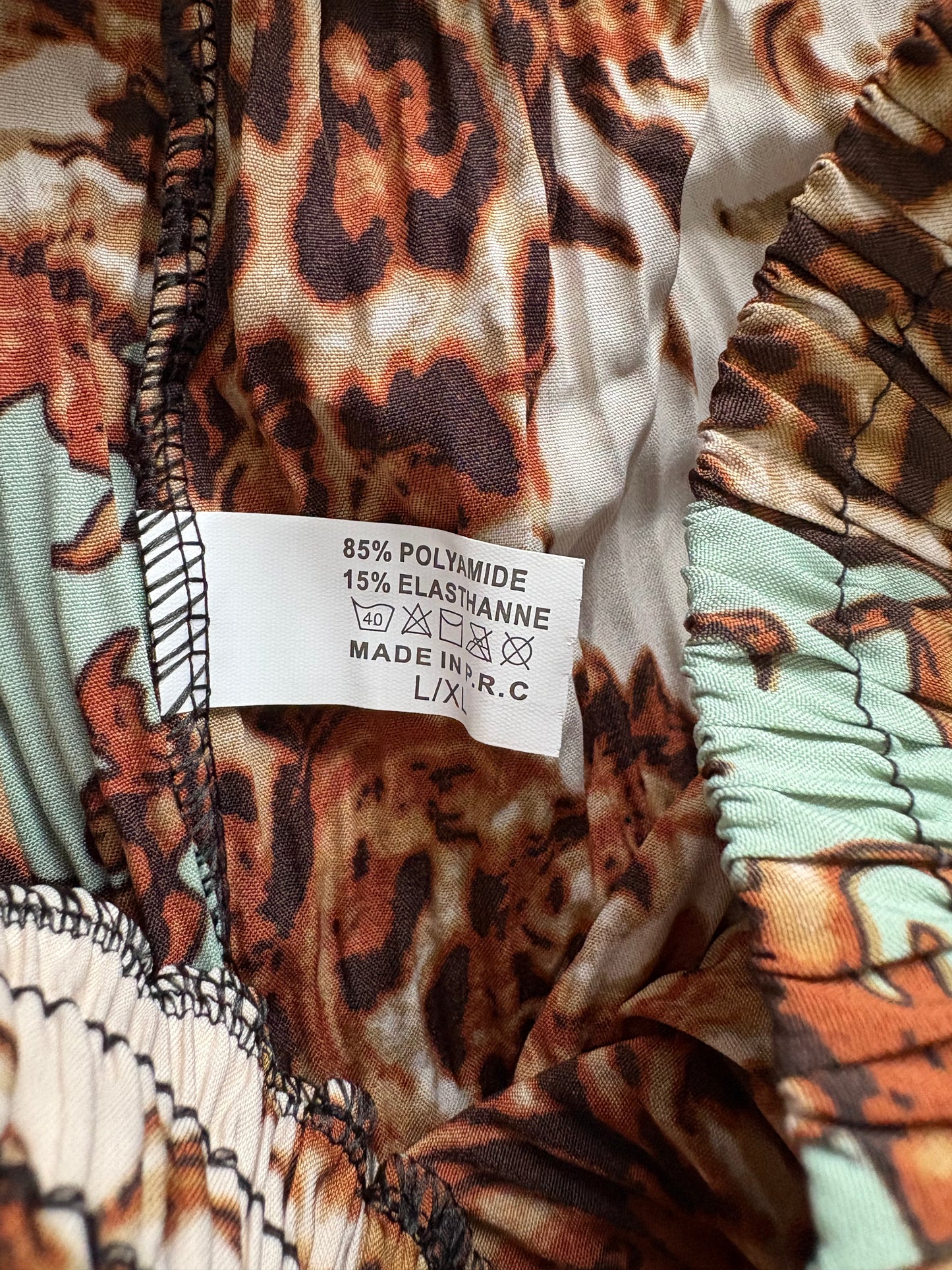 Fashion wide leg crinkle trousers Colour Green/ brown Size L/XL