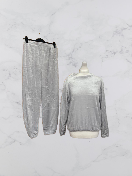 Fashion Fleecy Lounge Set Colour Light Grey Size M/L One Size 6-12