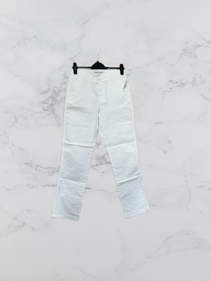 Amazon Essentials straight leg jeans Colour White Size 10