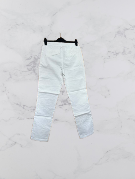 Amazon Essentials straight leg jeans Colour White Size 10