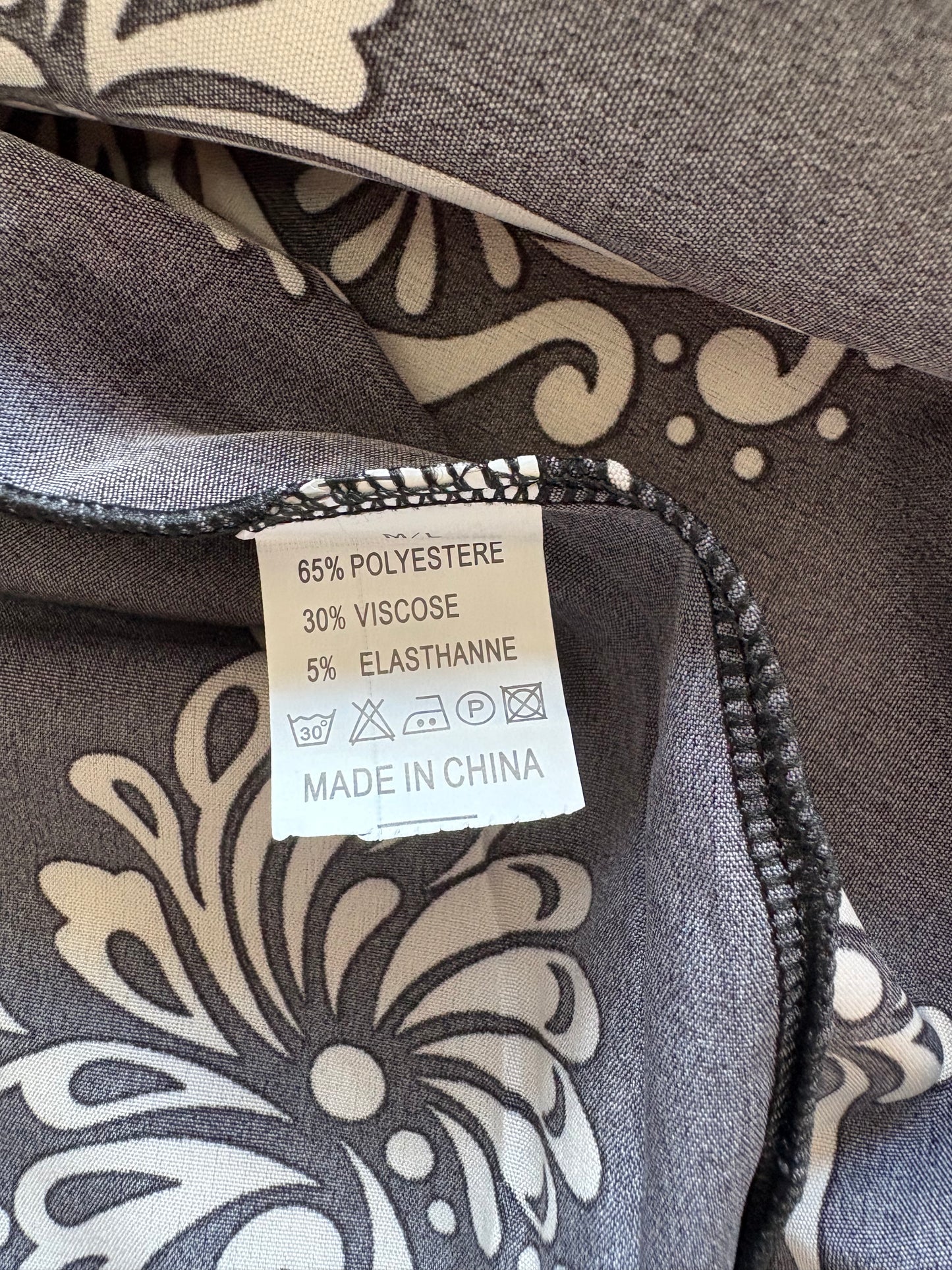 Classic&Co Short Sleeve Dress Colour Black/ White Size M/L