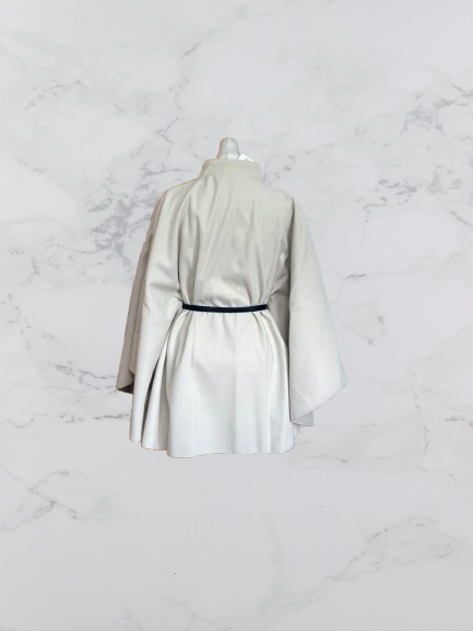 Made In Italy New Collection Belted Poncho Colour Cream One Size 8-14 belted, up to 24 unbelted
