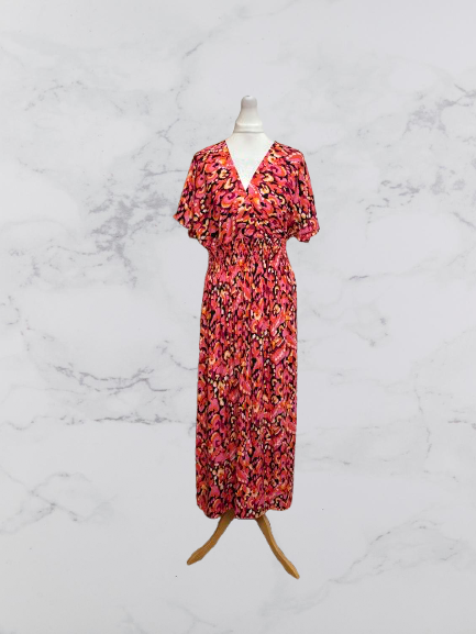 Evelin Short Sleeve Midi Dress Colour Red Multi Size XL/XXL One Size 8-16