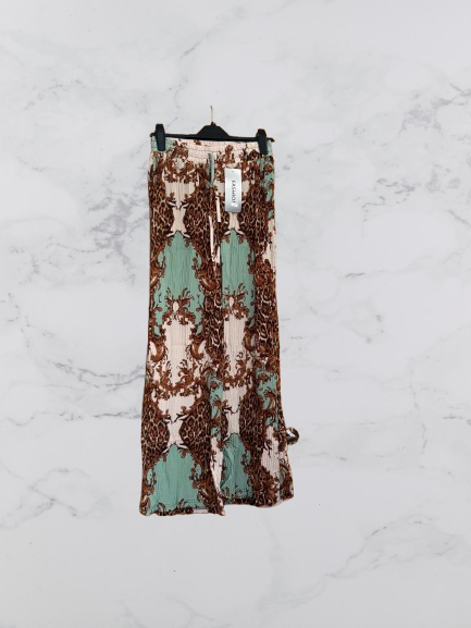 Fashion wide leg crinkle trousers Colour Green/brown Size S/M