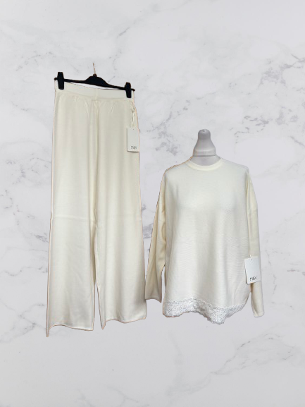M&V Knitted lounge Set Colour Cream One Size 8-16